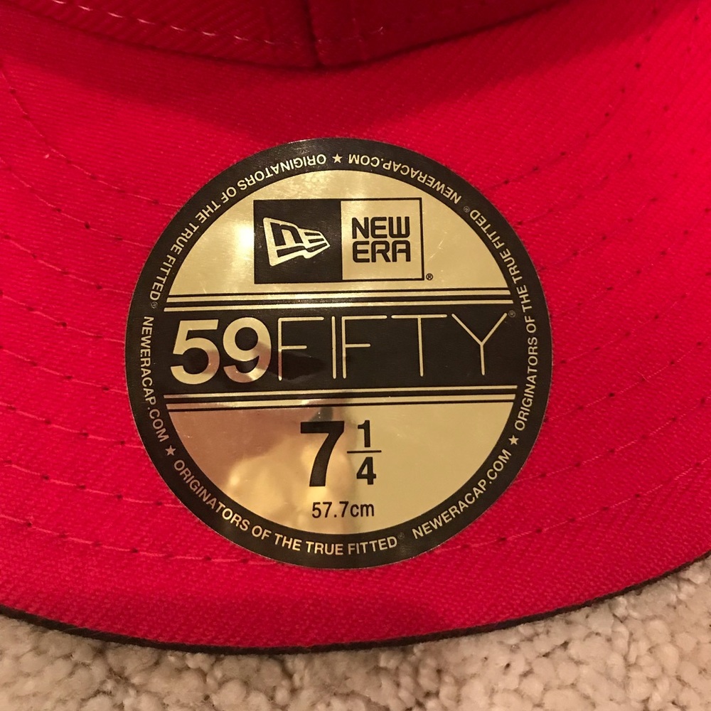 Authentic Men’s Cincinnati Reds Hat - Picture 3 of 6